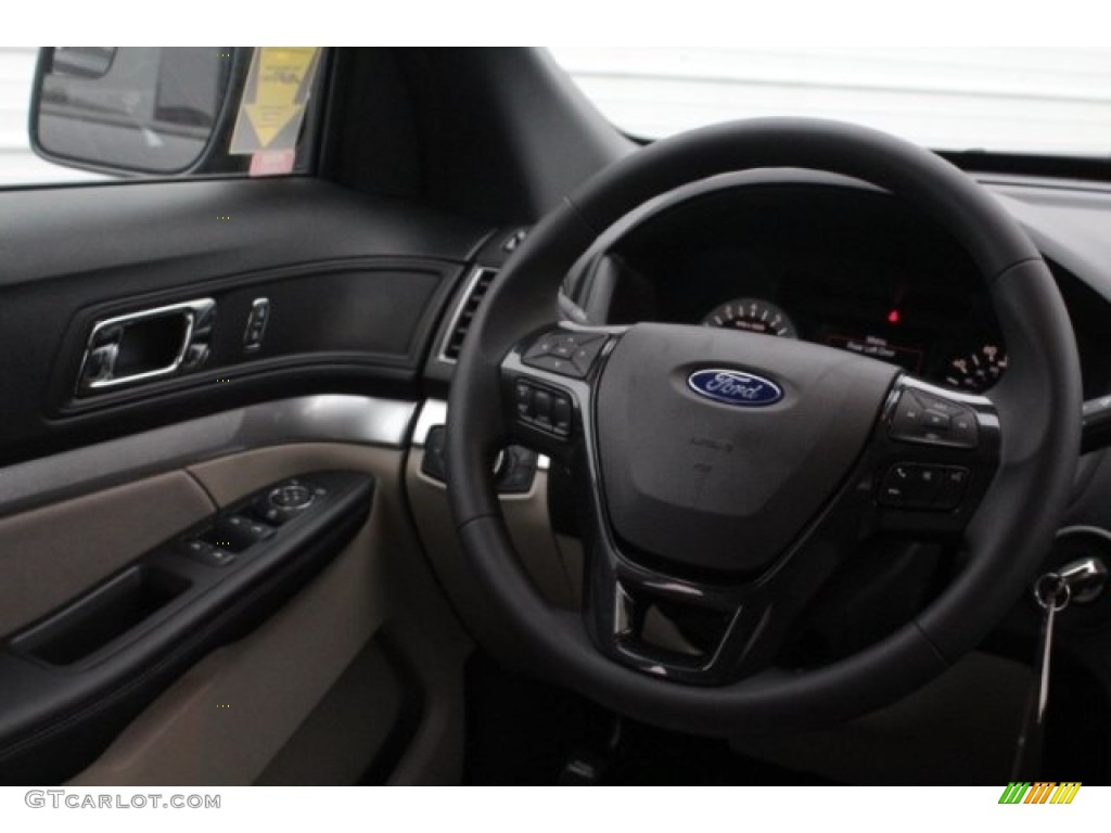 2018 Explorer FWD - Shadow Black / Medium Stone photo #26