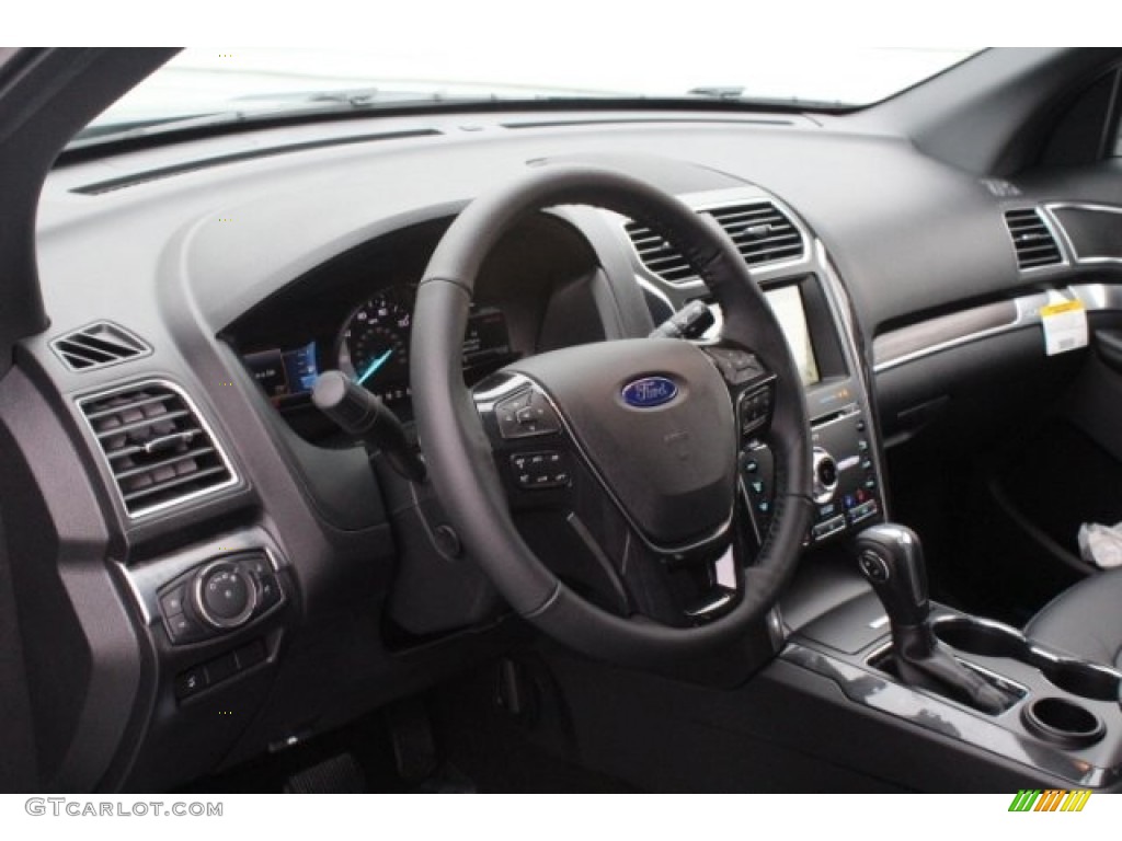 2018 Explorer Limited - Blue Metallic / Ebony Black photo #13
