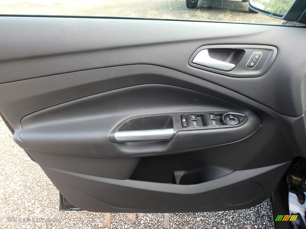2018 Ford Escape SE 4WD Charcoal Black Door Panel Photo #129959908