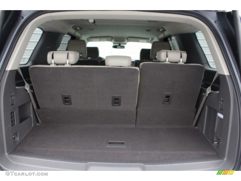2018 Ford Expedition XLT Trunk Photo #129960256