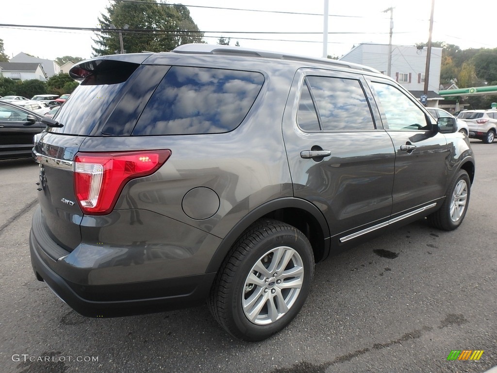 2019 Explorer XLT 4WD - Magnetic / Medium Black photo #5