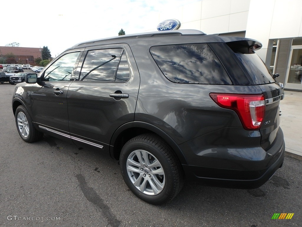 2019 Explorer XLT 4WD - Magnetic / Medium Black photo #8