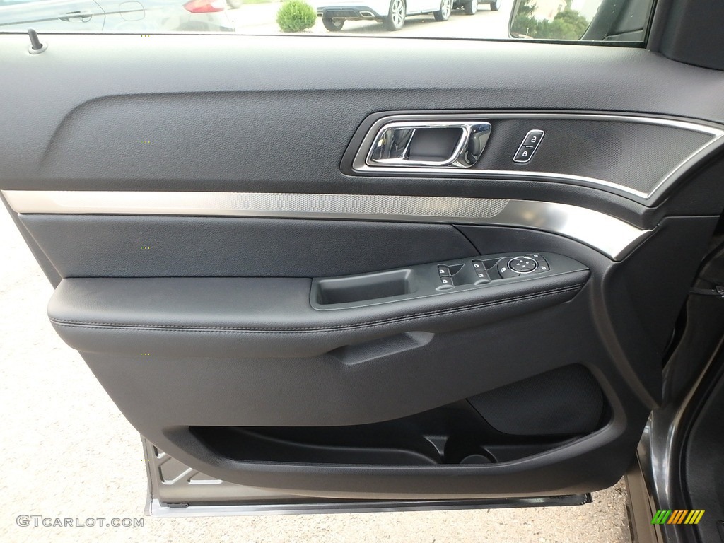 2019 Explorer XLT 4WD - Magnetic / Medium Black photo #14