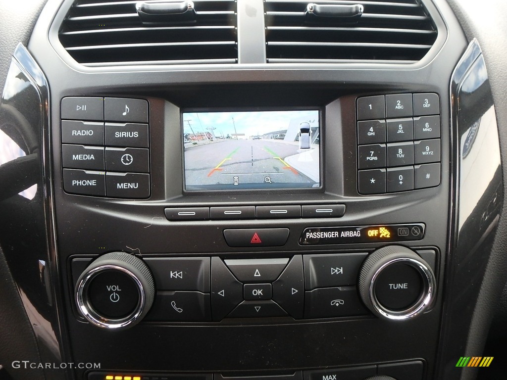 2019 Explorer XLT 4WD - Magnetic / Medium Black photo #20