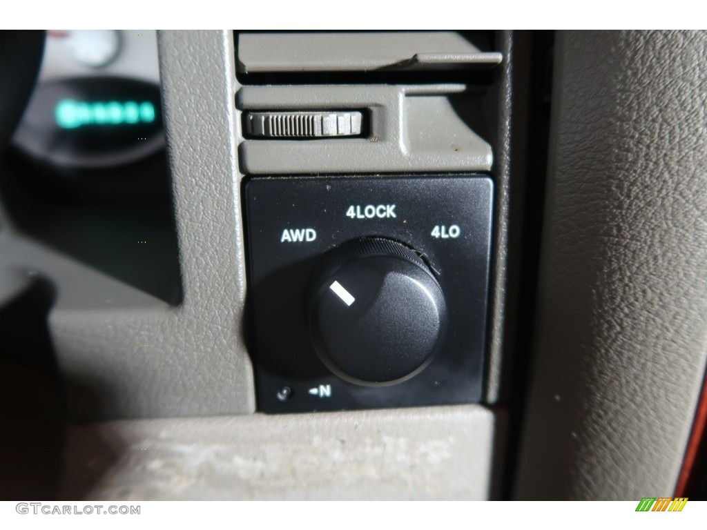 2004 Durango SLT 4x4 - Black / Dark Khaki/Light Graystone photo #40