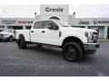 Oxford White - F250 Super Duty XLT Crew Cab 4x4 Photo No. 1