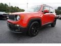 Front 3/4 View of 2017 Renegade Latitude