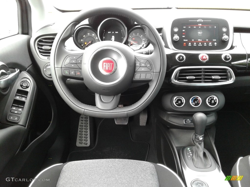 2018 Fiat 500X Pop Black Dashboard Photo #129964276