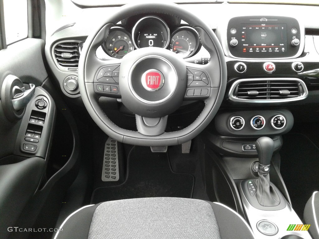 2018 Fiat 500X Pop Steering Wheel Photos