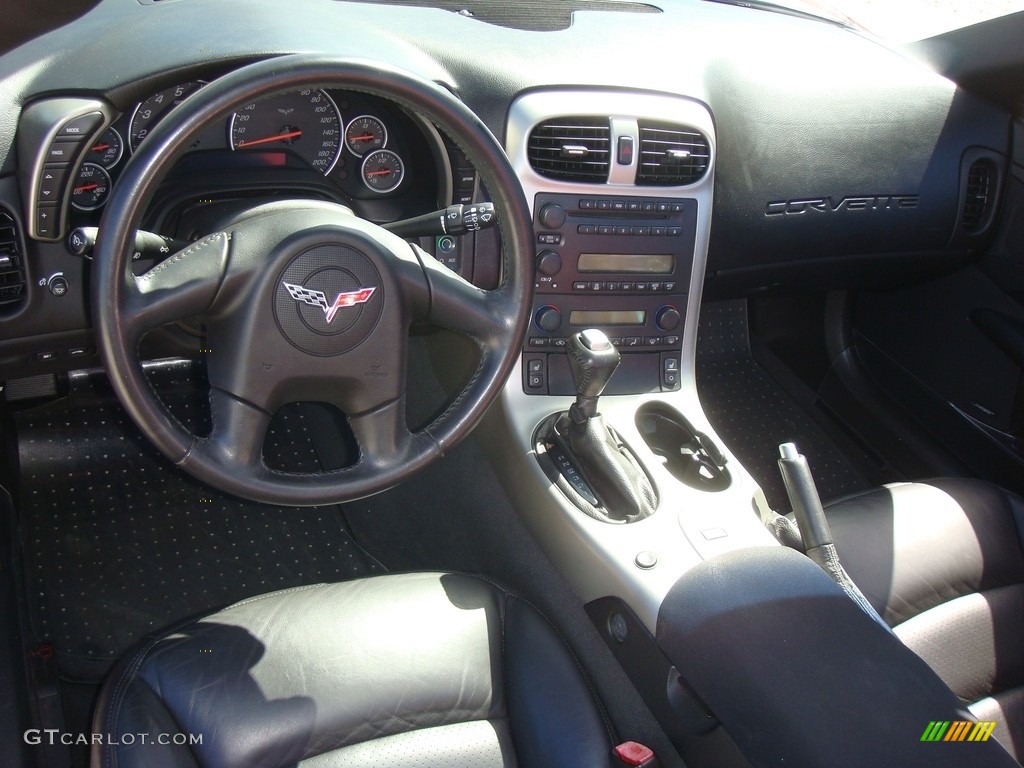 2005 Corvette Convertible - Precision Red / Ebony photo #12