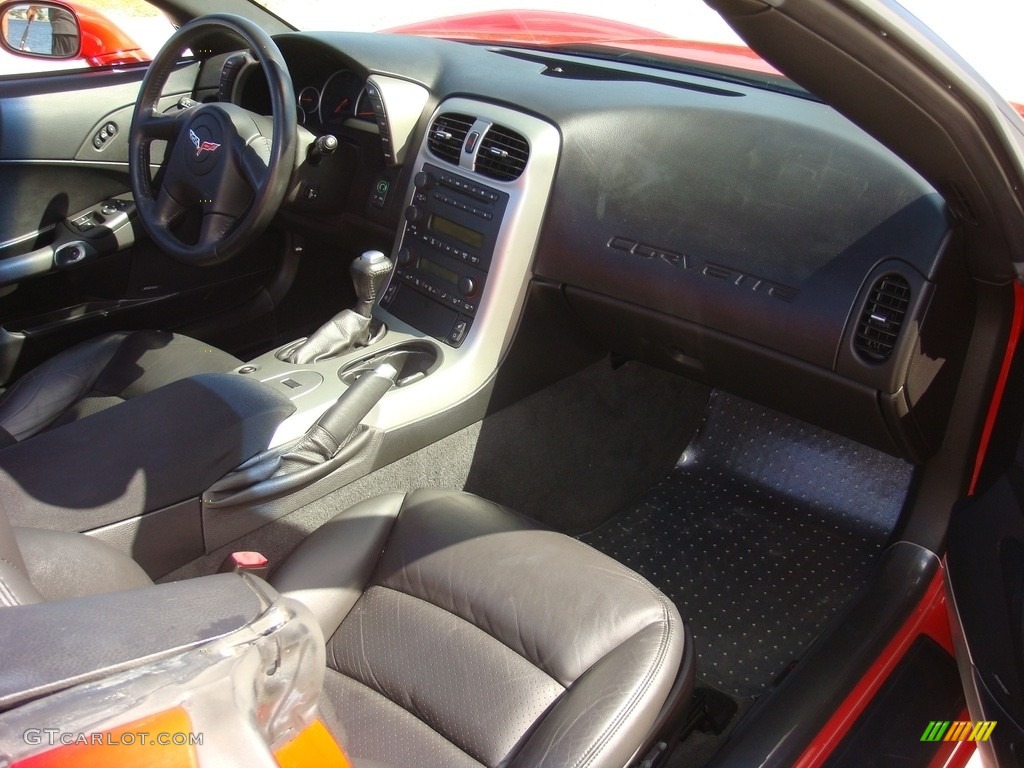 2005 Corvette Convertible - Precision Red / Ebony photo #18