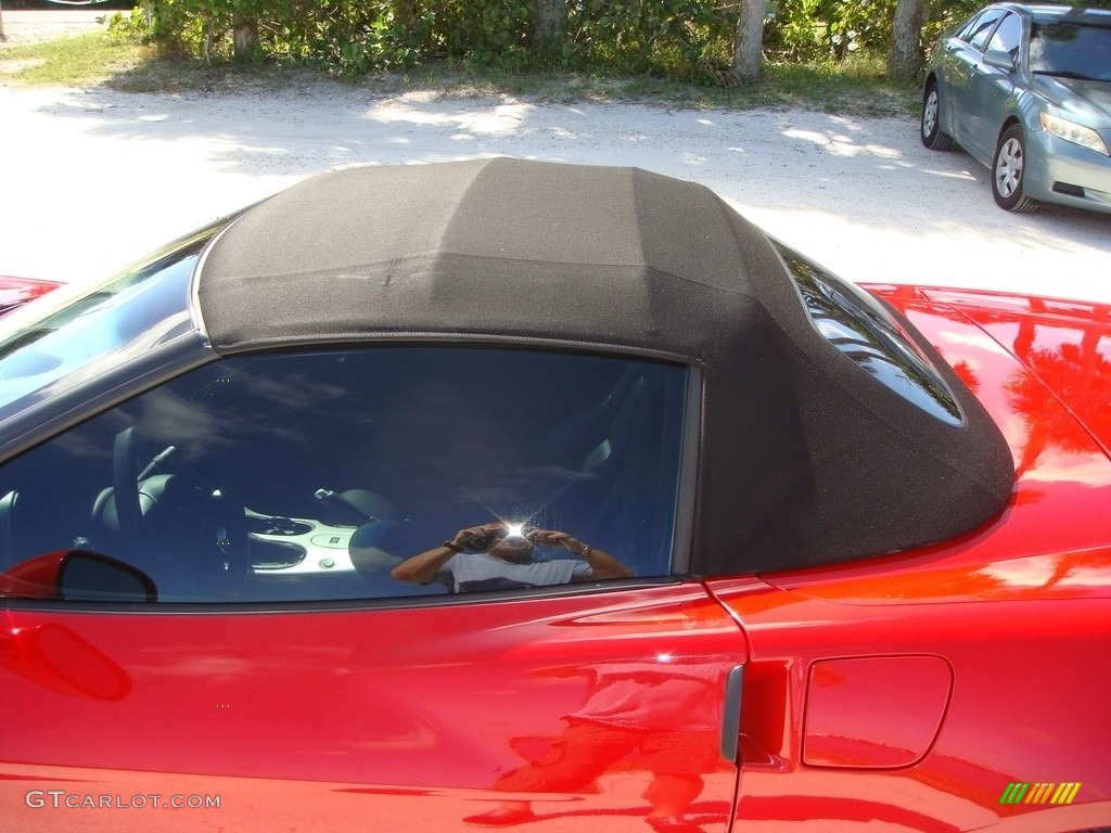2005 Corvette Convertible - Precision Red / Ebony photo #30