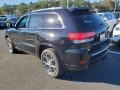 Diamond Black Crystal Pearl - Grand Cherokee Overland 4x4 Photo No. 4