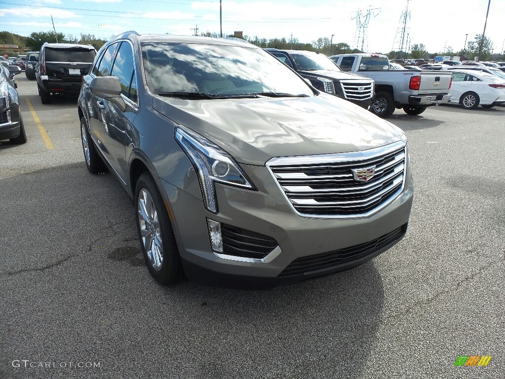 Bronze Dune Metallic Cadillac XT5