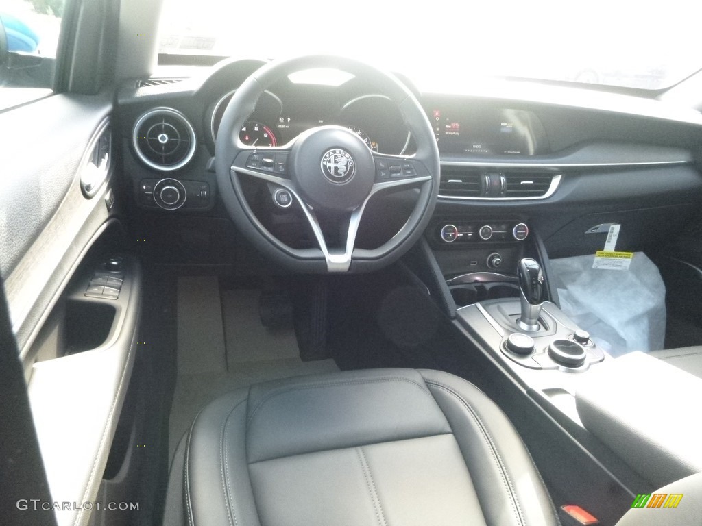 Black Interior 2019 Alfa Romeo Stelvio Ti AWD Photo #129970090