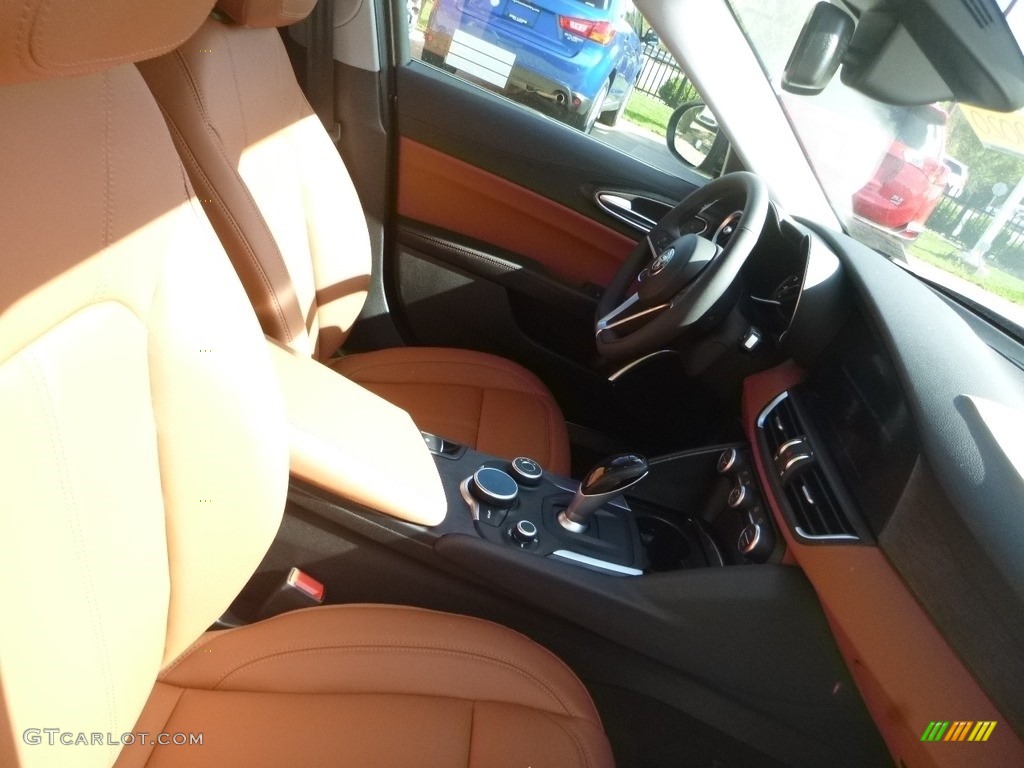 Black/Tan Interior 2019 Alfa Romeo Giulia AWD Photo #129971254