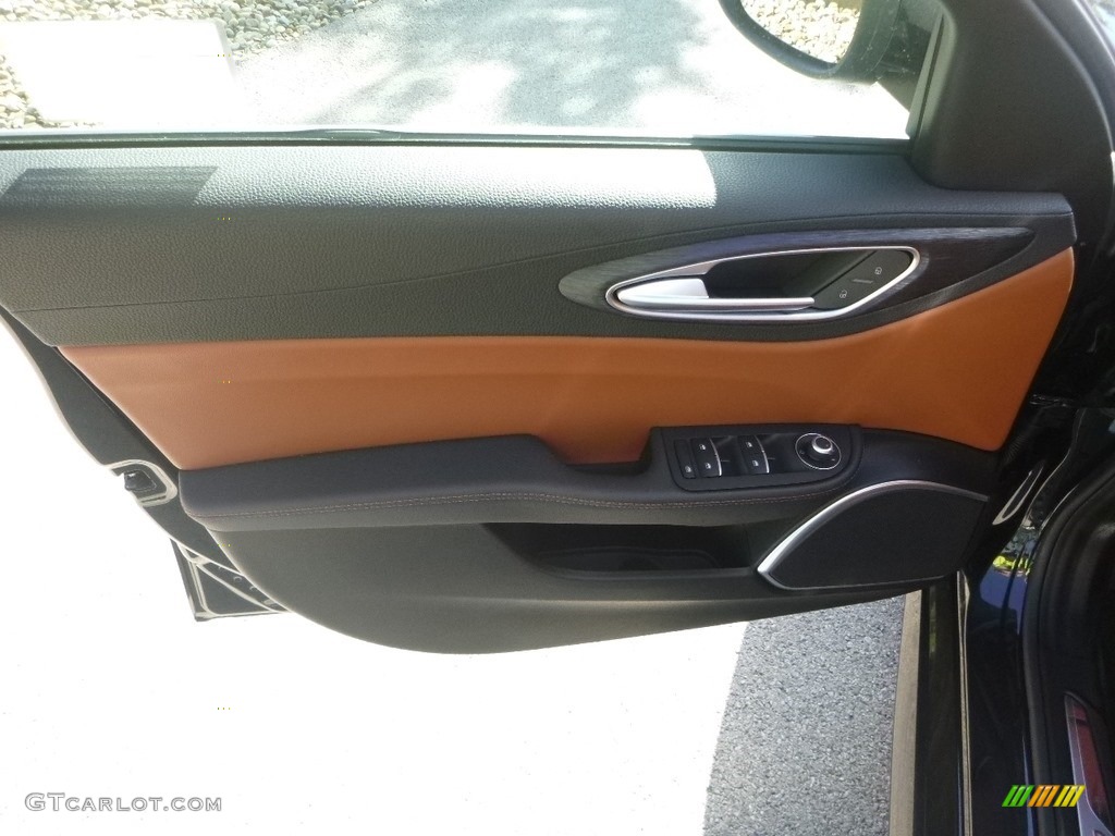 2019 Alfa Romeo Giulia AWD Black/Tan Door Panel Photo #129971344