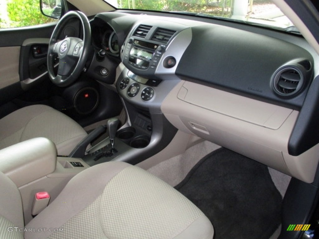 2007 RAV4 Limited - Black / Taupe photo #34