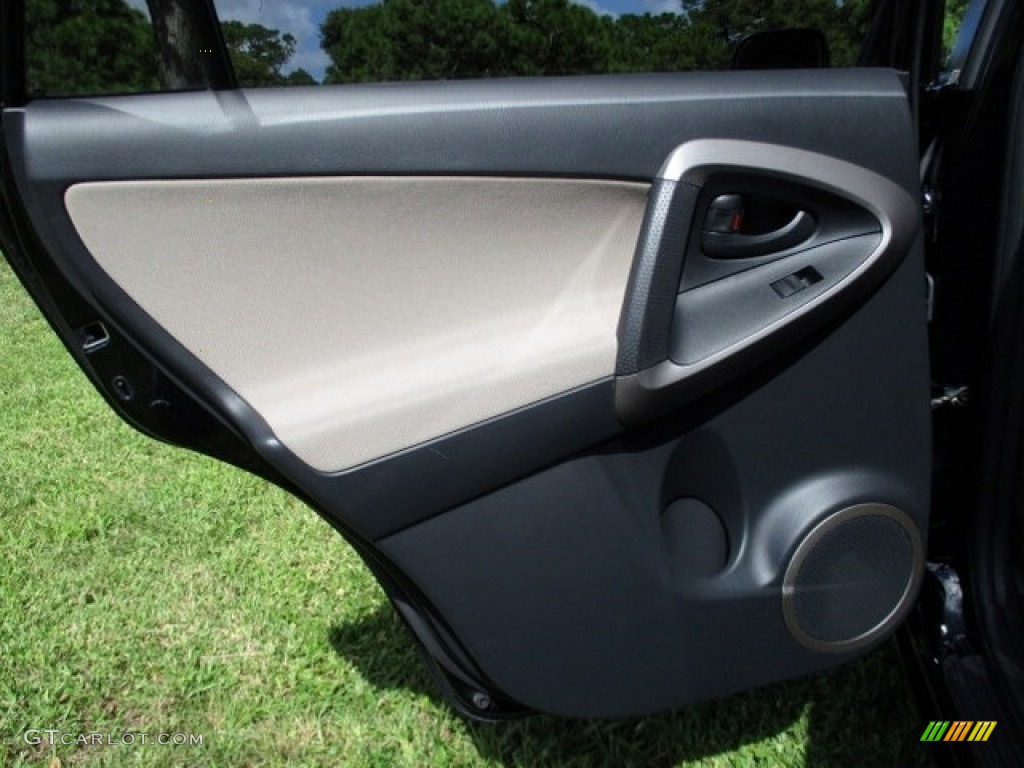 2007 RAV4 Limited - Black / Taupe photo #48