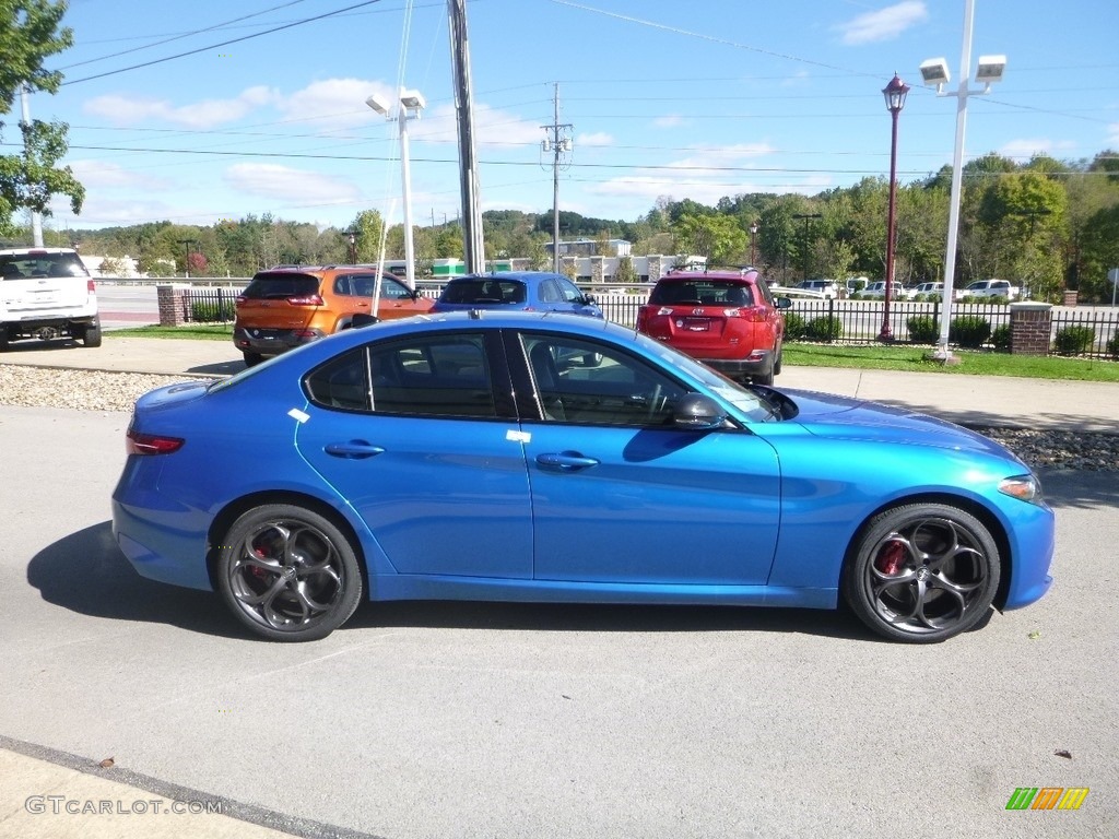 2018 Giulia Ti AWD - Misano Blue Metallic / Black/Dark Gray photo #10