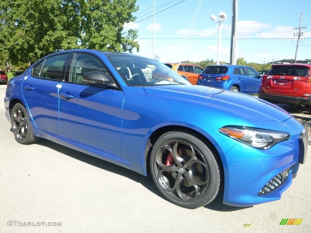 2018 Giulia Ti AWD - Misano Blue Metallic / Black/Dark Gray photo #13