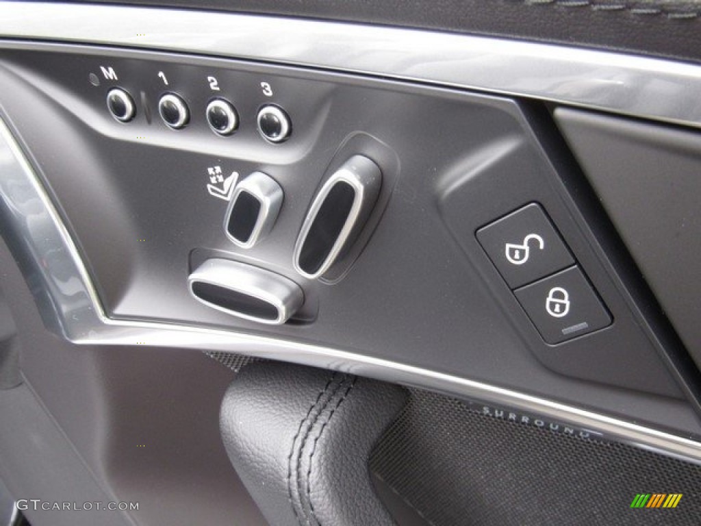 2019 Jaguar F-Type R-Dynamic Convertible Controls Photo #129981129