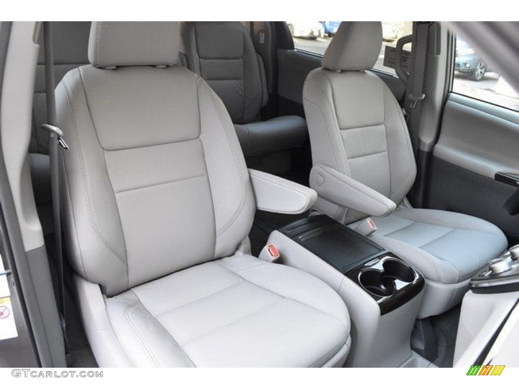 2019 Sienna XLE - Predawn Gray Mica / Ash photo #13
