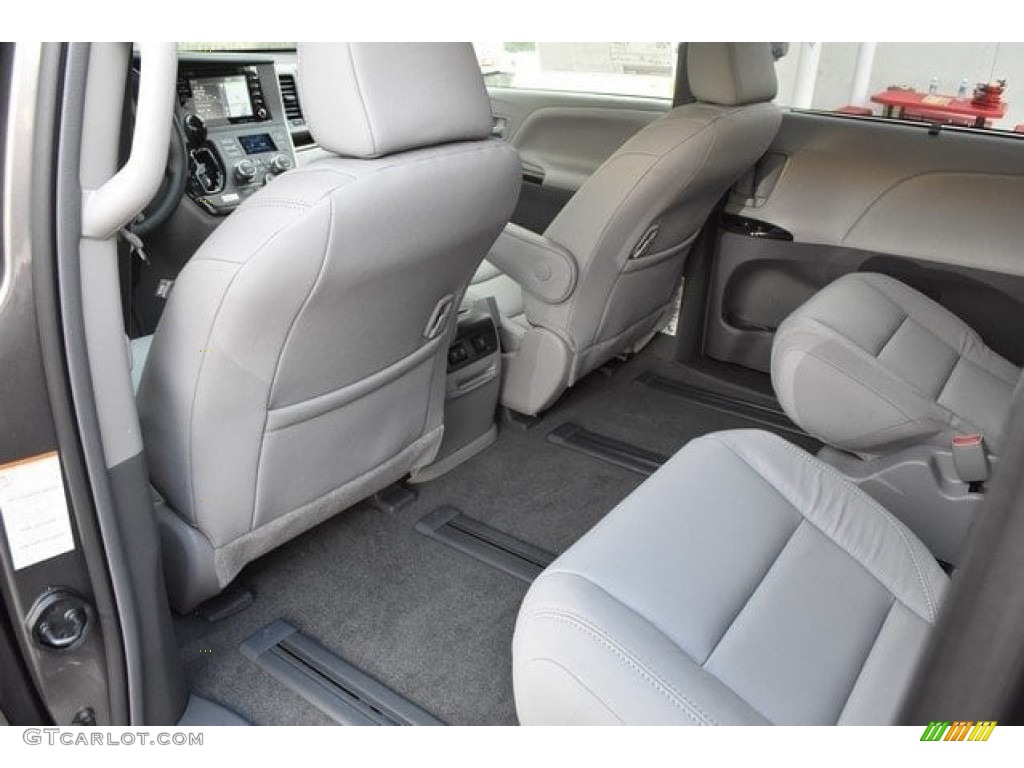 2019 Sienna XLE - Predawn Gray Mica / Ash photo #14
