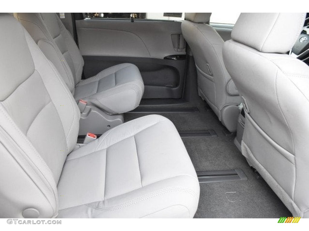 2019 Sienna XLE - Predawn Gray Mica / Ash photo #18