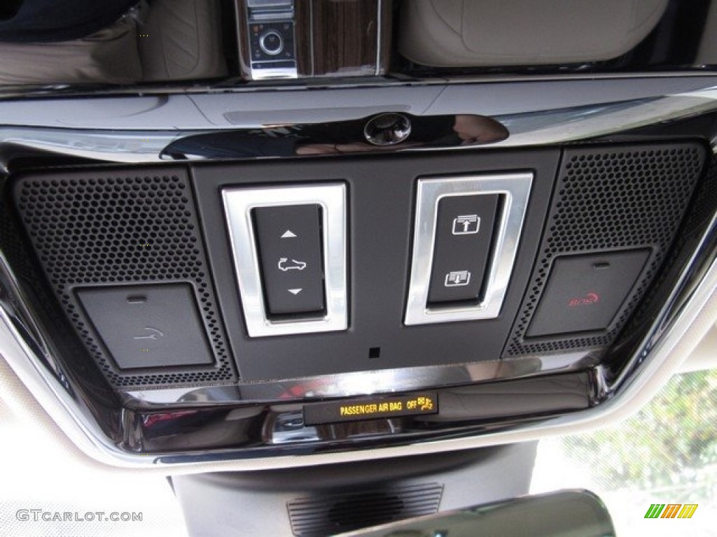 2019 Land Rover Range Rover HSE Controls Photo #129982996