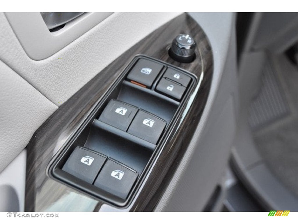 2019 Sienna XLE - Predawn Gray Mica / Ash photo #26