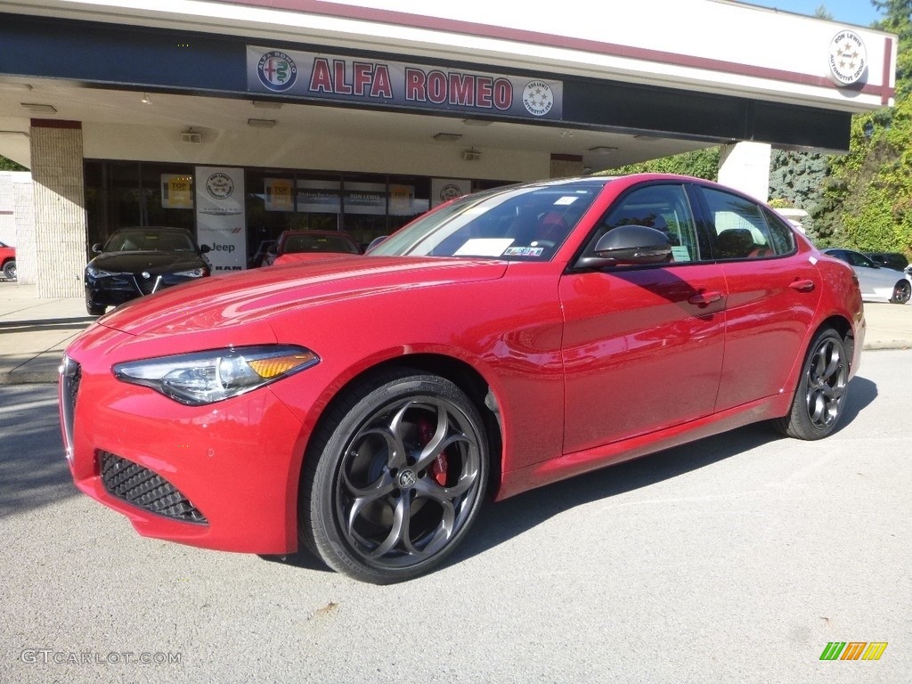 Alfa Rosso (Red) 2019 Alfa Romeo Giulia AWD Exterior Photo #129990436