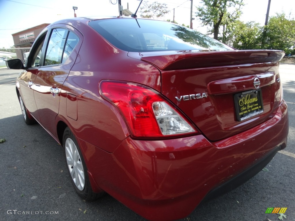 2017 Versa S - Cayenne Red / Charcoal photo #7