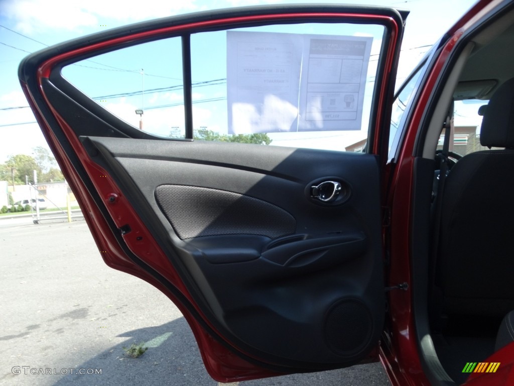 2017 Versa S - Cayenne Red / Charcoal photo #19