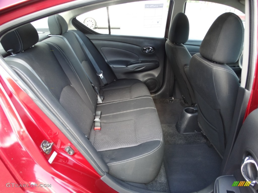 2017 Versa S - Cayenne Red / Charcoal photo #23