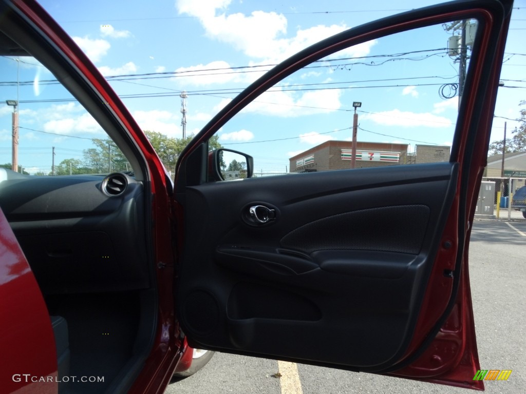 2017 Versa S - Cayenne Red / Charcoal photo #24