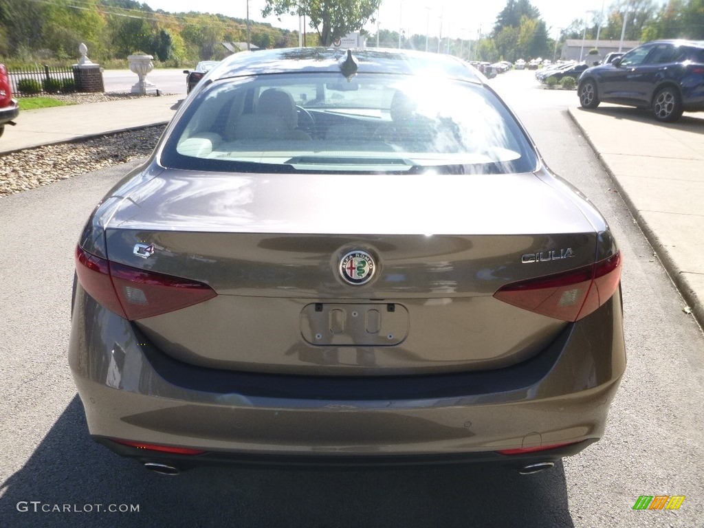 2019 Giulia Ti Lusso AWD - Imola Titanium Metallic / Black/Tan photo #7