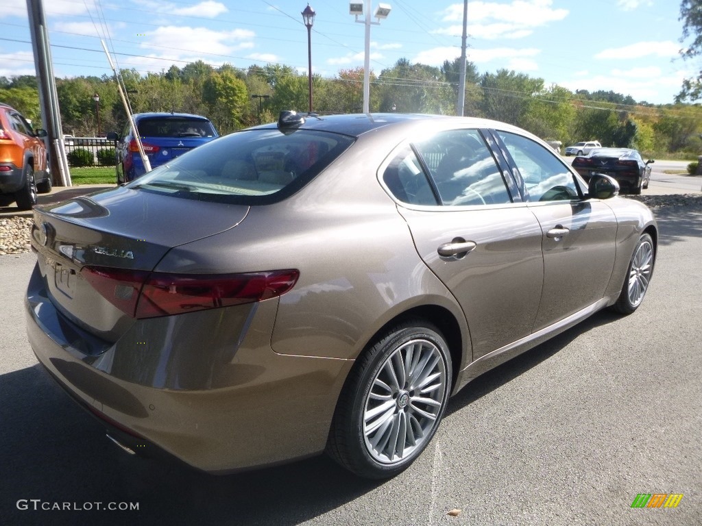 2019 Giulia Ti Lusso AWD - Imola Titanium Metallic / Black/Tan photo #9