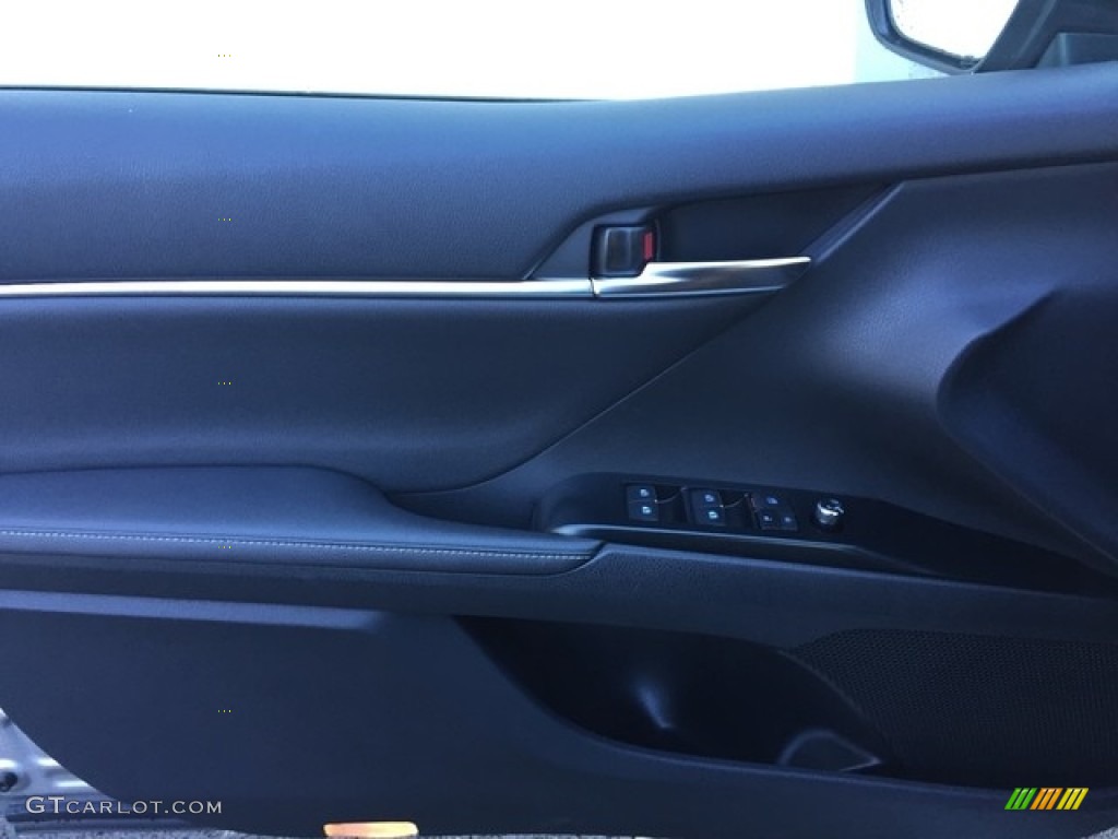 2019 Camry XSE - Celestial Silver Metallic / Black photo #11