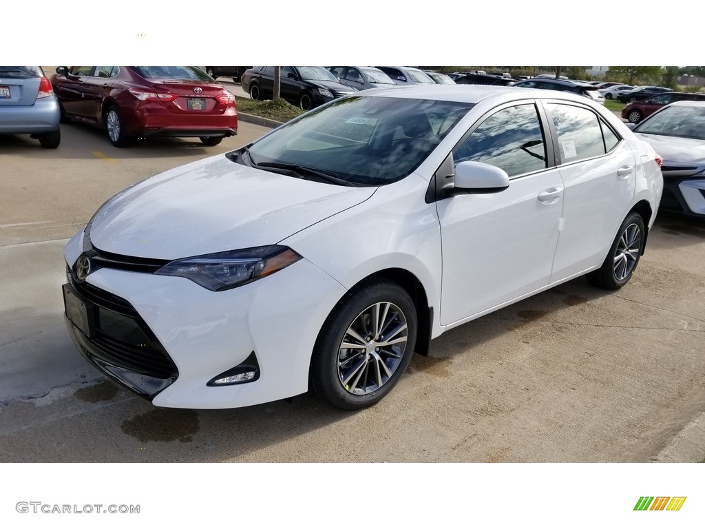 Super White 2019 Toyota Corolla LE Exterior Photo #129995923