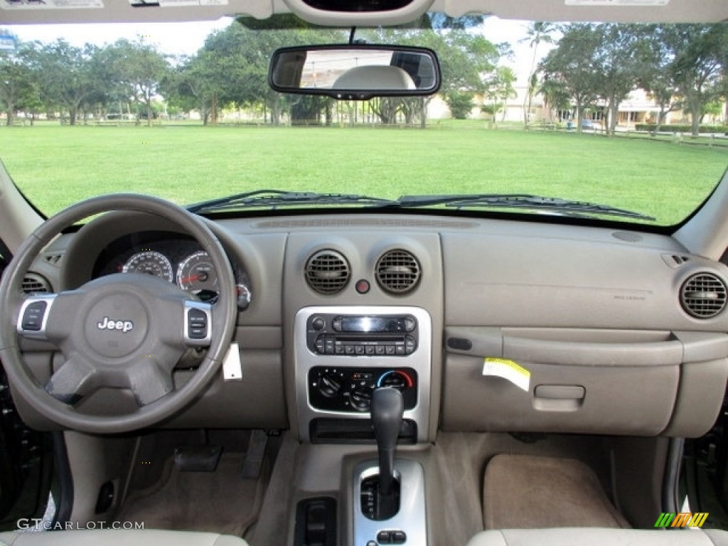 2006 Liberty Limited - Jeep Green Metallic / Dark Khaki/Light Graystone photo #2