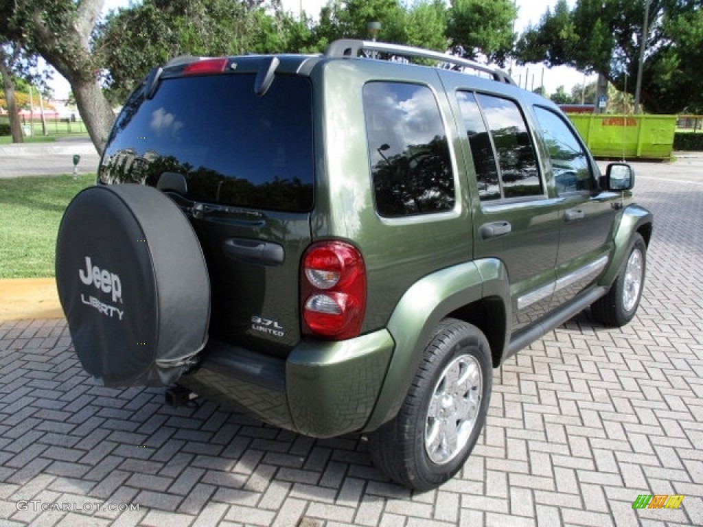 2006 Liberty Limited - Jeep Green Metallic / Dark Khaki/Light Graystone photo #9