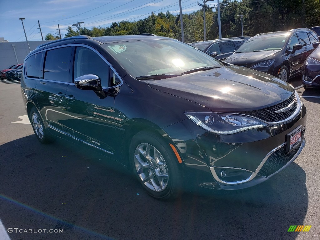 2019 Pacifica Limited - Brilliant Black Crystal Pearl / Black/Alloy photo #1