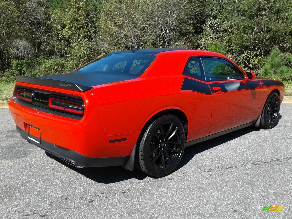 2017 Challenger T/A 392 - TorRed / Black photo #6