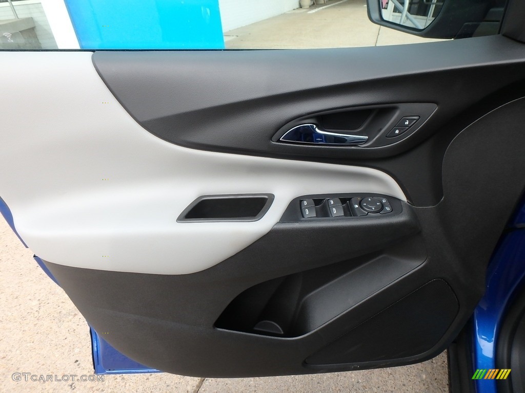 2019 Chevrolet Equinox LS AWD Medium Ash Gray Door Panel Photo #129999513