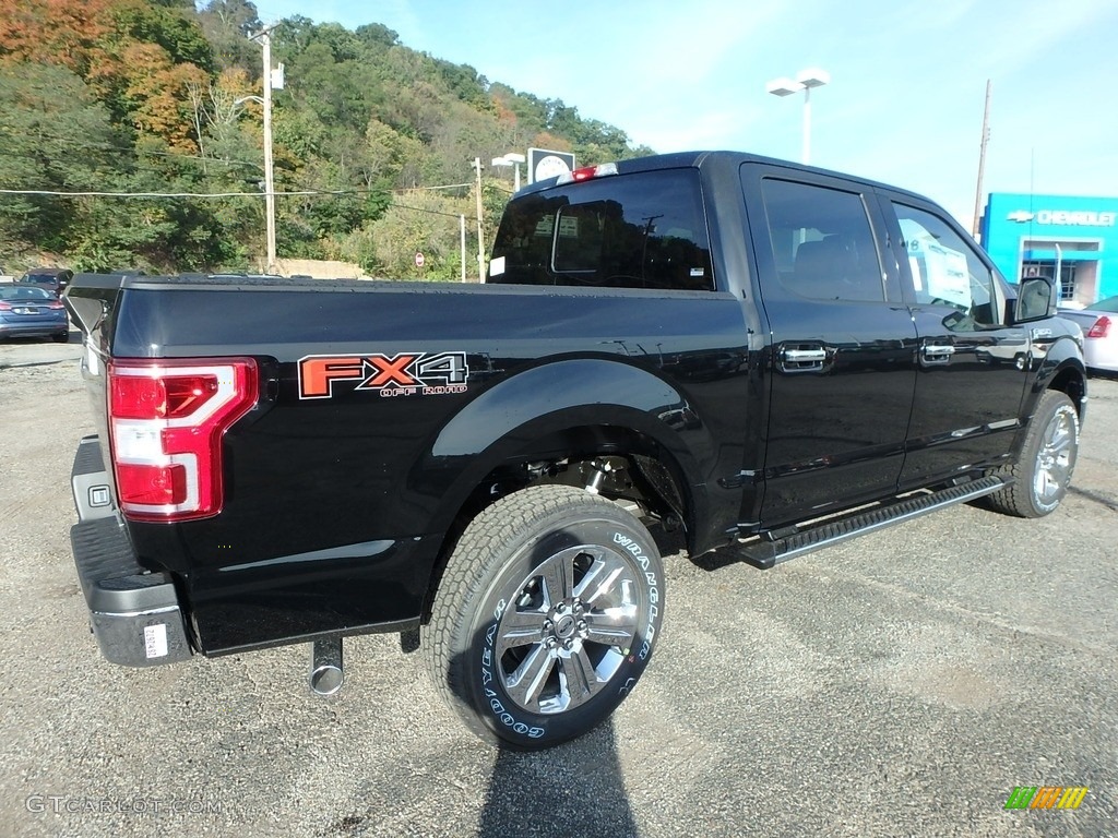 2018 F150 XLT SuperCrew 4x4 - Shadow Black / Earth Gray photo #2