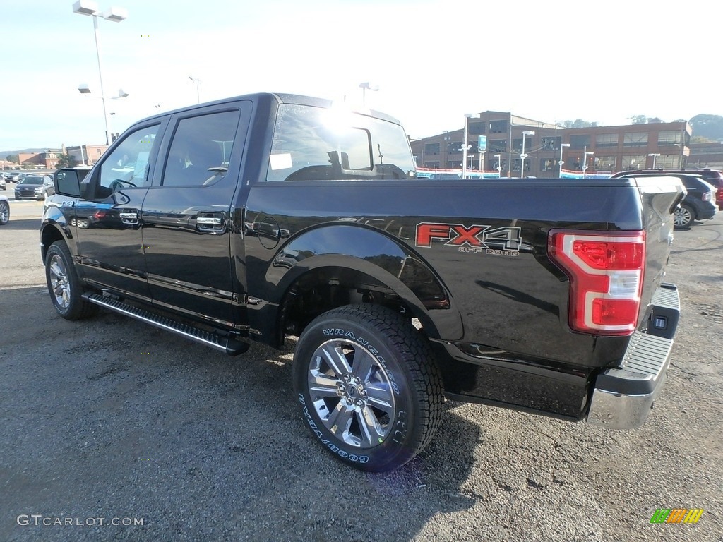 2018 F150 XLT SuperCrew 4x4 - Shadow Black / Earth Gray photo #4