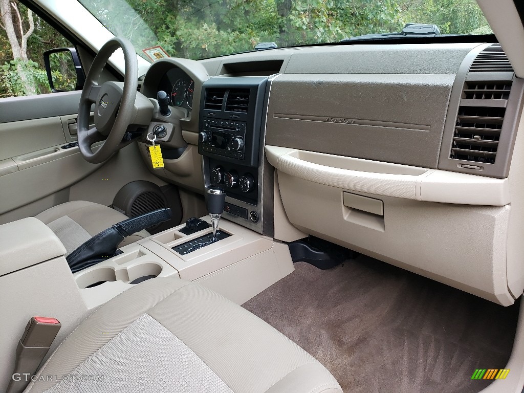 2008 Liberty Sport 4x4 - Inferno Red Crystal Pearl / Pastel Pebble Beige photo #12