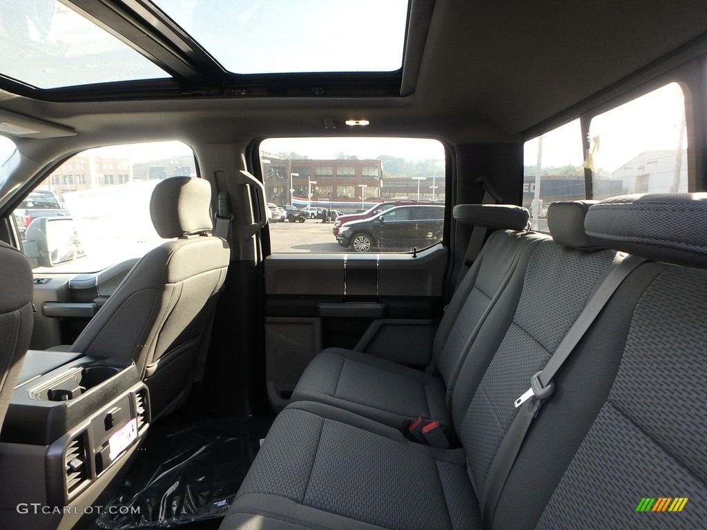 2018 F150 XLT SuperCrew 4x4 - Shadow Black / Earth Gray photo #11