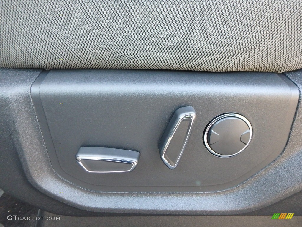 2018 F150 XLT SuperCrew 4x4 - Shadow Black / Earth Gray photo #14